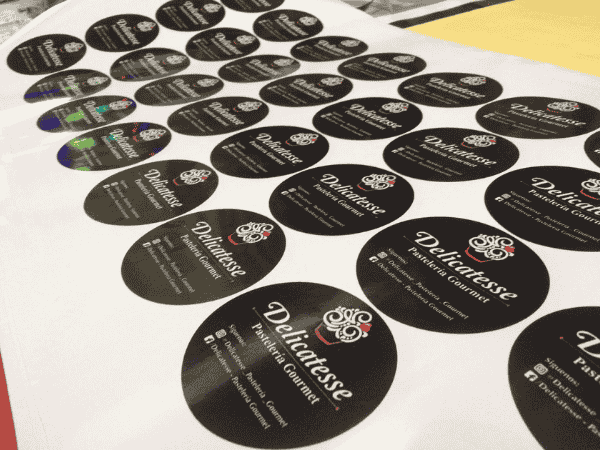 Troquelado de vinil adhesivo